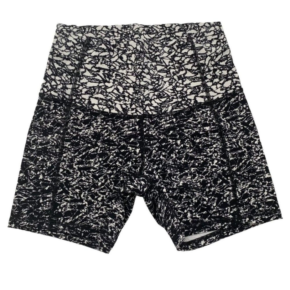 Lululemon Biker Shorts Size 6 Workout Back Pocket